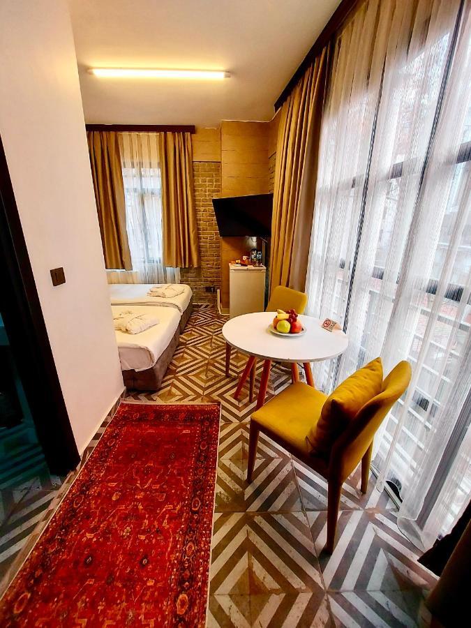 Hotel Mates Port 5*